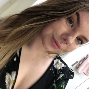 Meet your Posher, Zoë